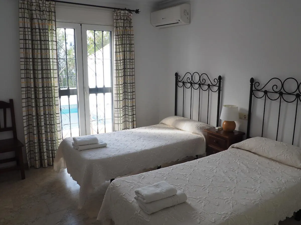 Nerja Paradise Rentals - Villa Aljamar